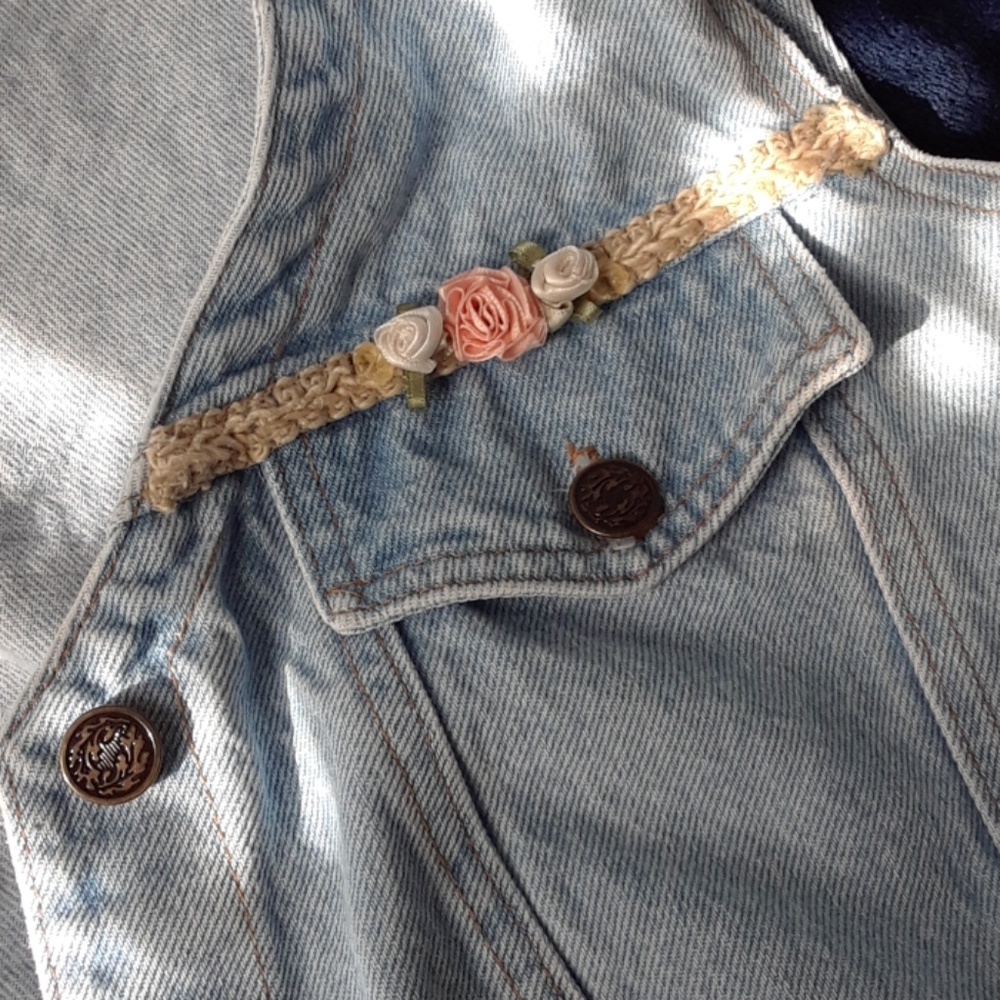 Authentic BijouX Jean Vest - Picture 3 of 4